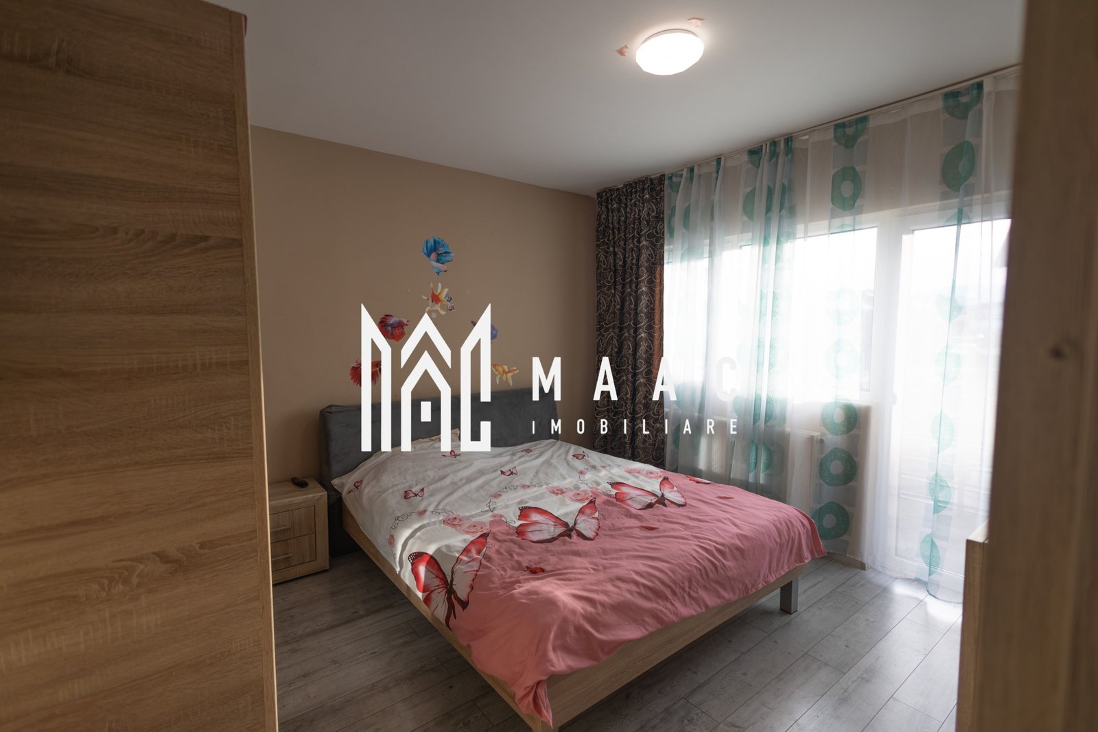 4eb1372eda4643f38b140439eef595b2