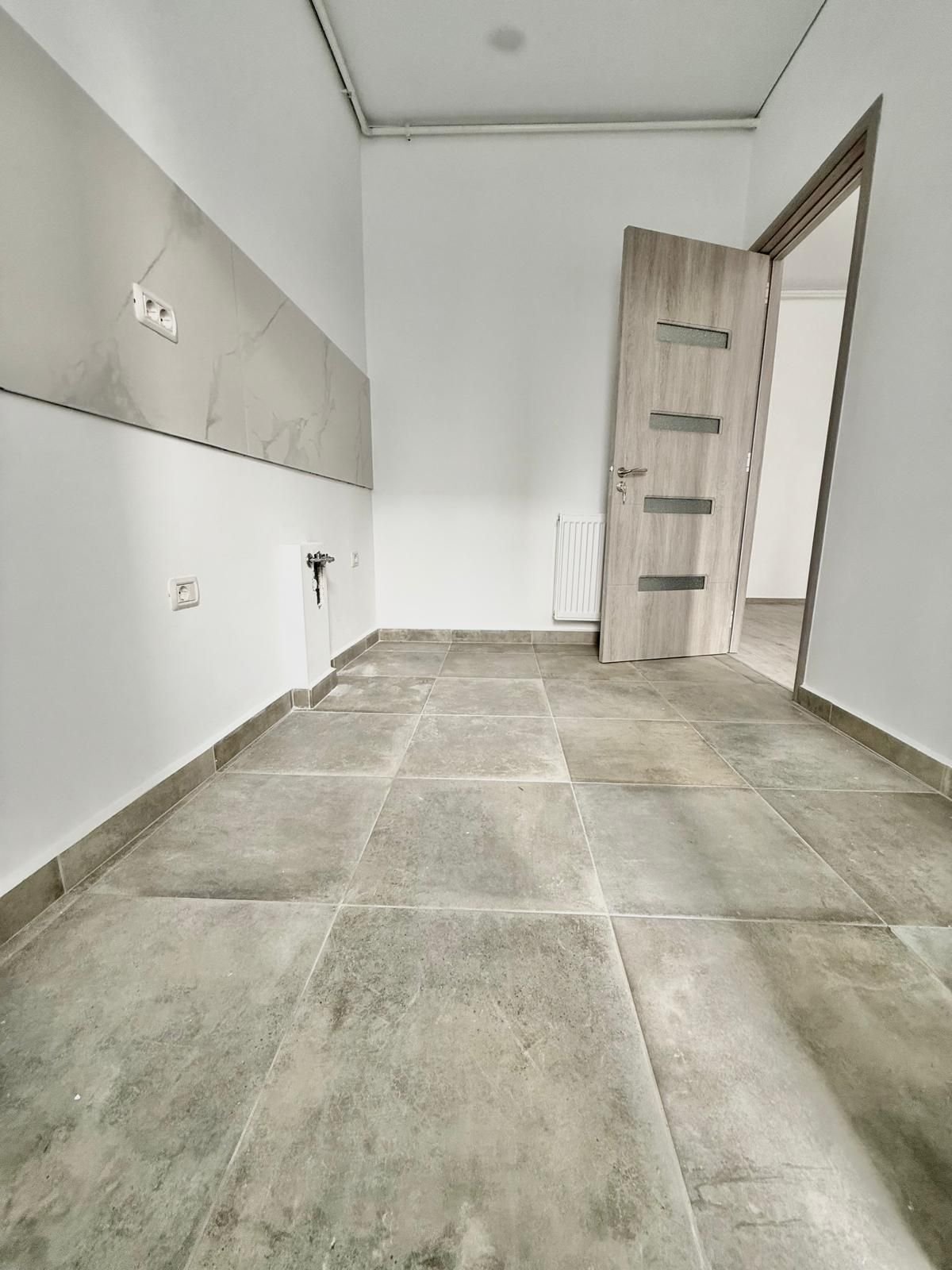 52068512e45c45e28c3977eb8d767067