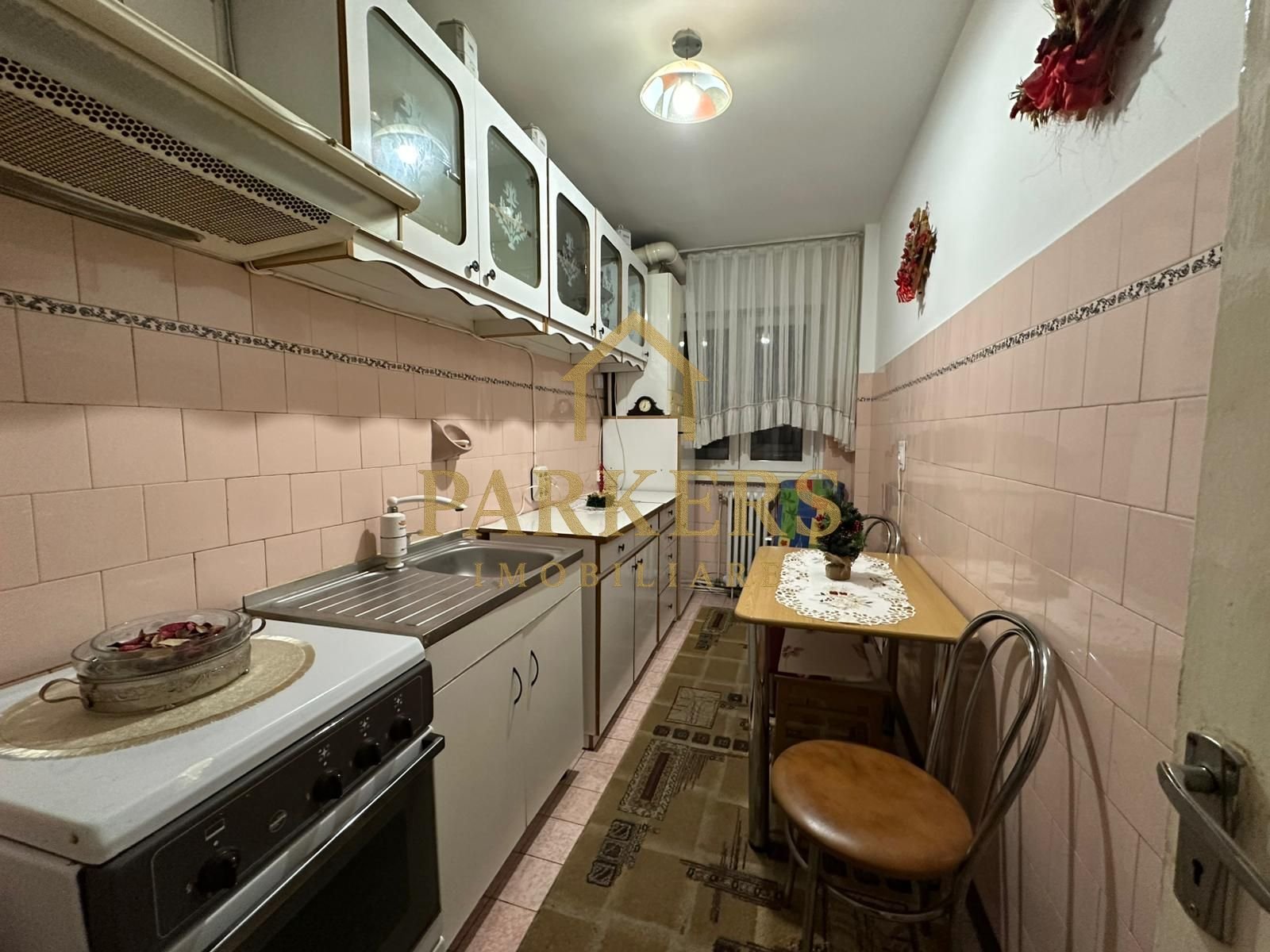 5b9bdba5e2c240eeabe6b8b1560c184a