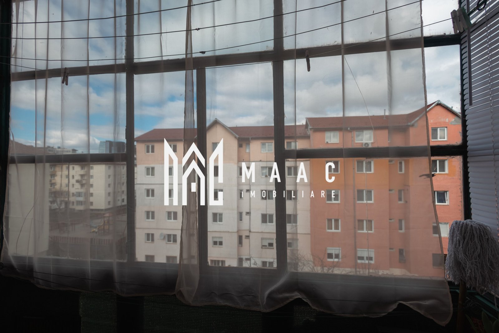 753baf1be4bd4bccb09ef3afd75e4e01