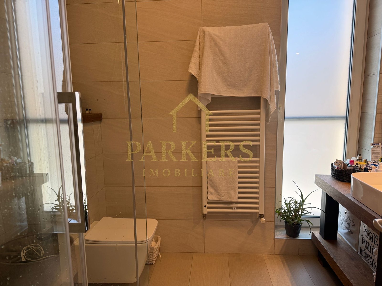 da618d6fb2b54244b5fc58728a2b0075