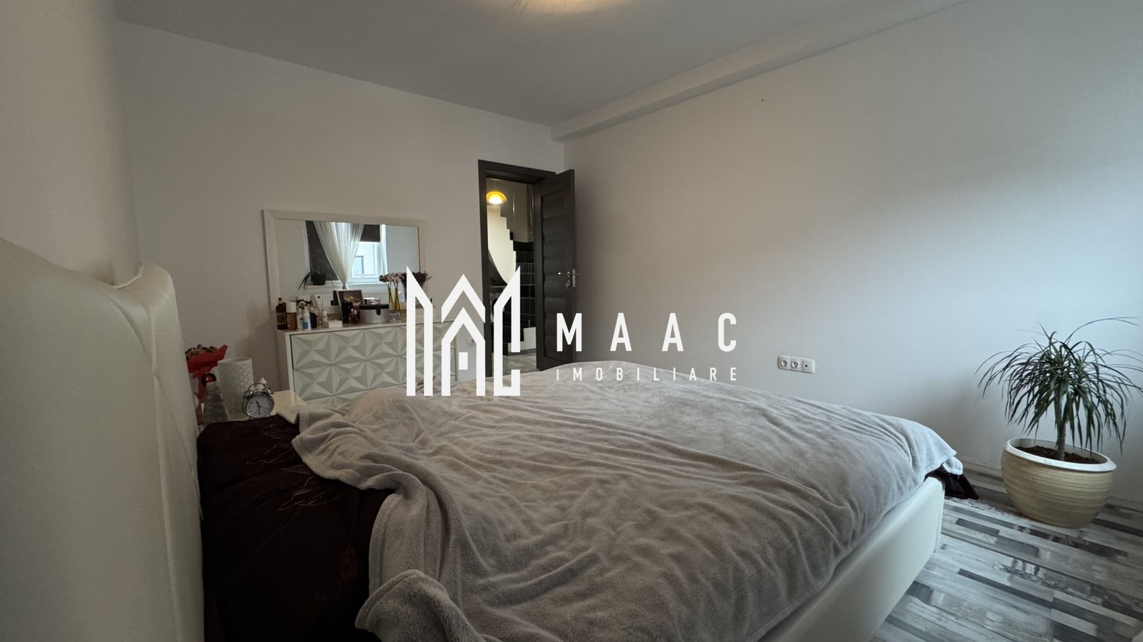 fee89745b98045018c9877f5af611f76