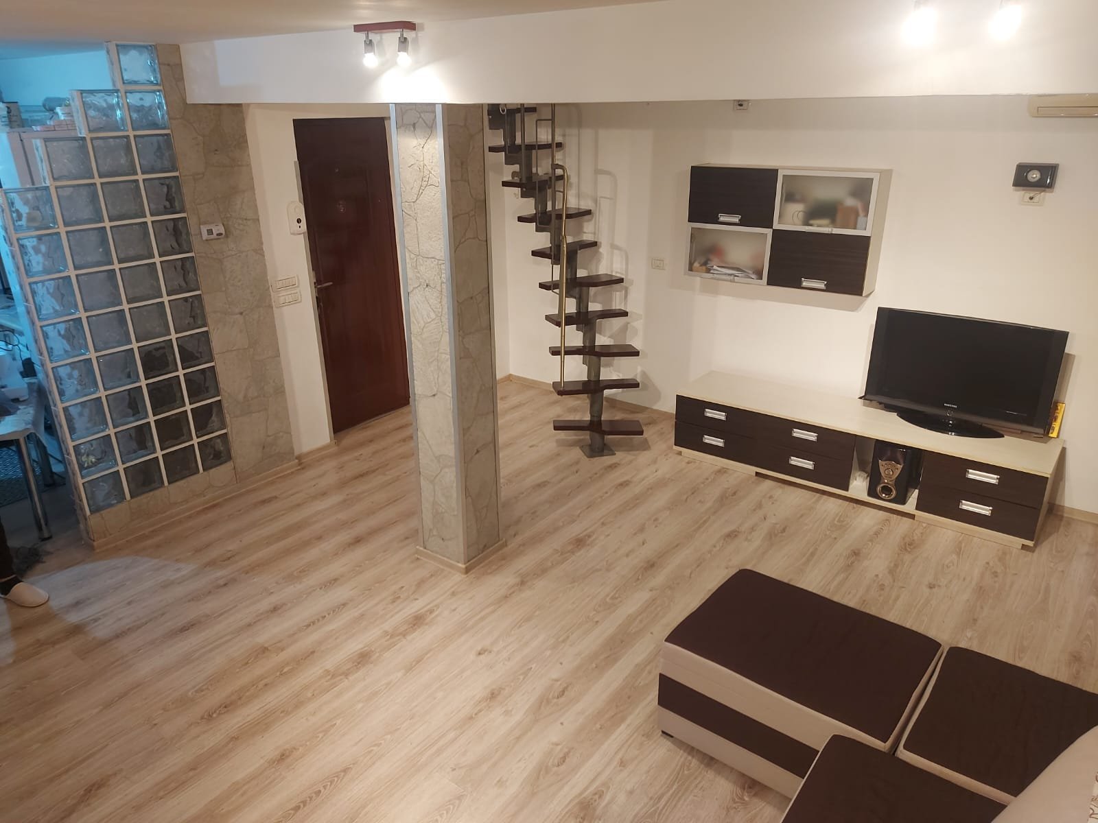 7ee110d9-d838-4c58-9bf0-882773b233cc