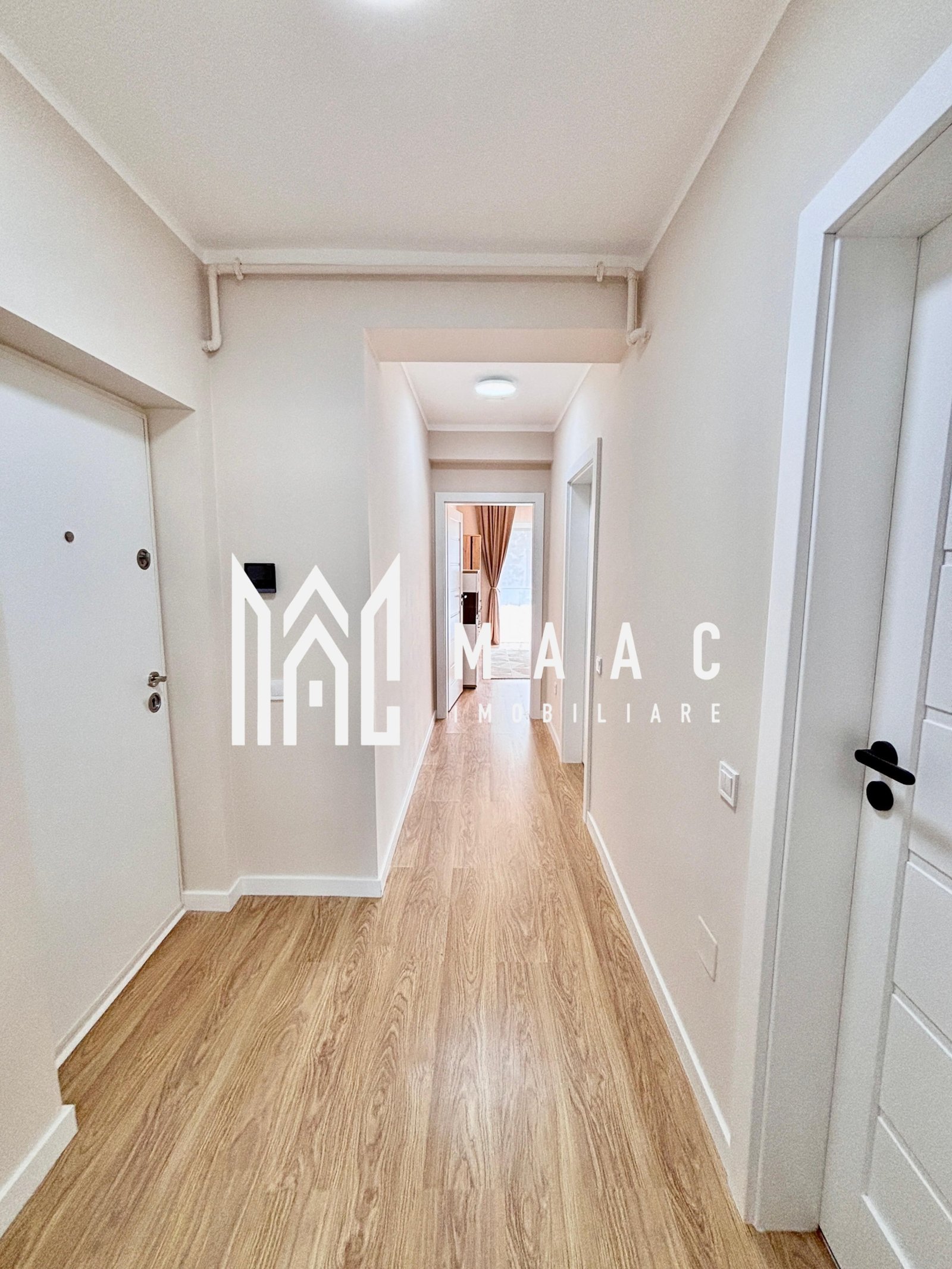 3eeea5276a15445599385e49729a160f-3