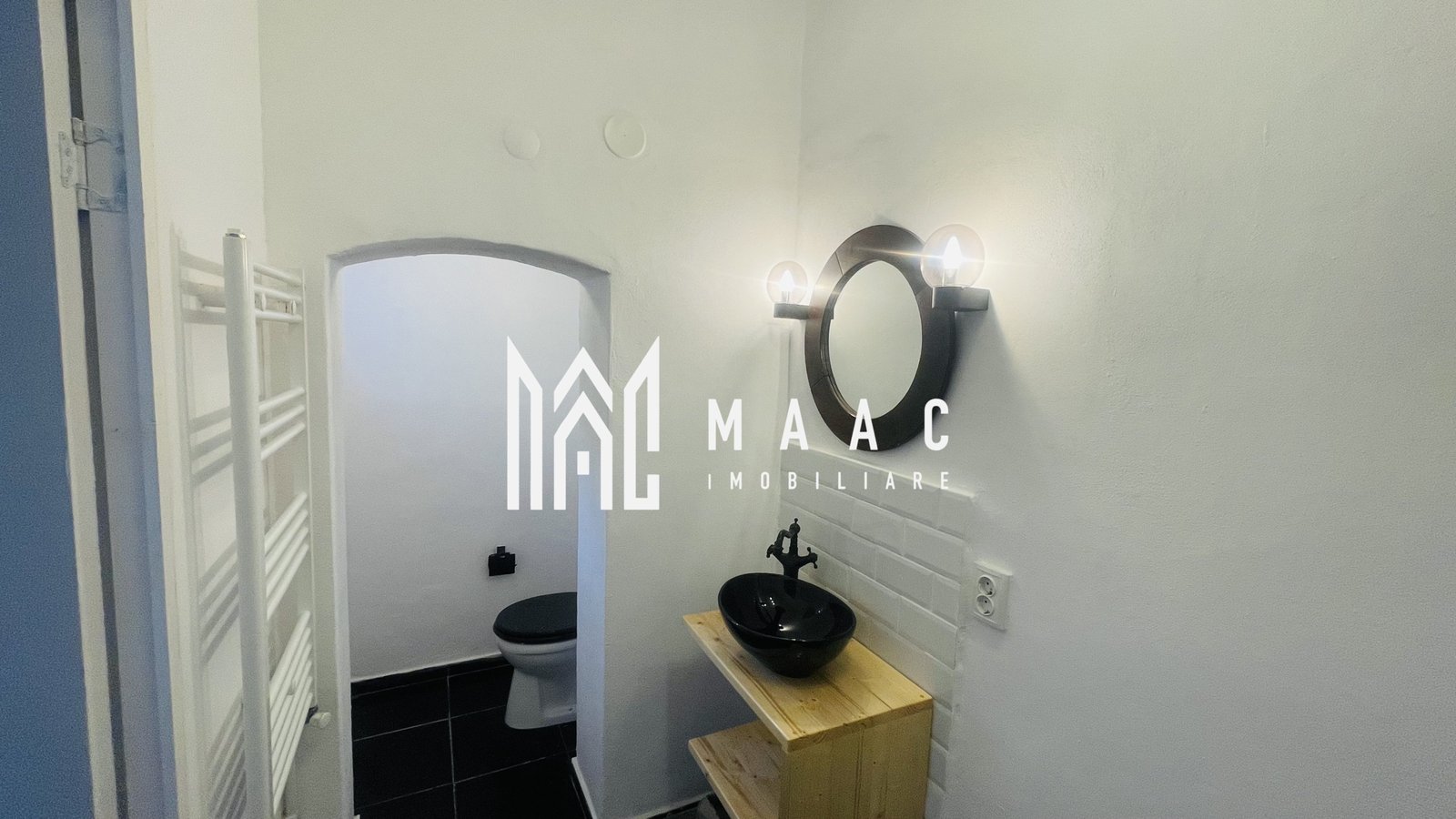 7081b678b6b043948bc1a21052a955bc