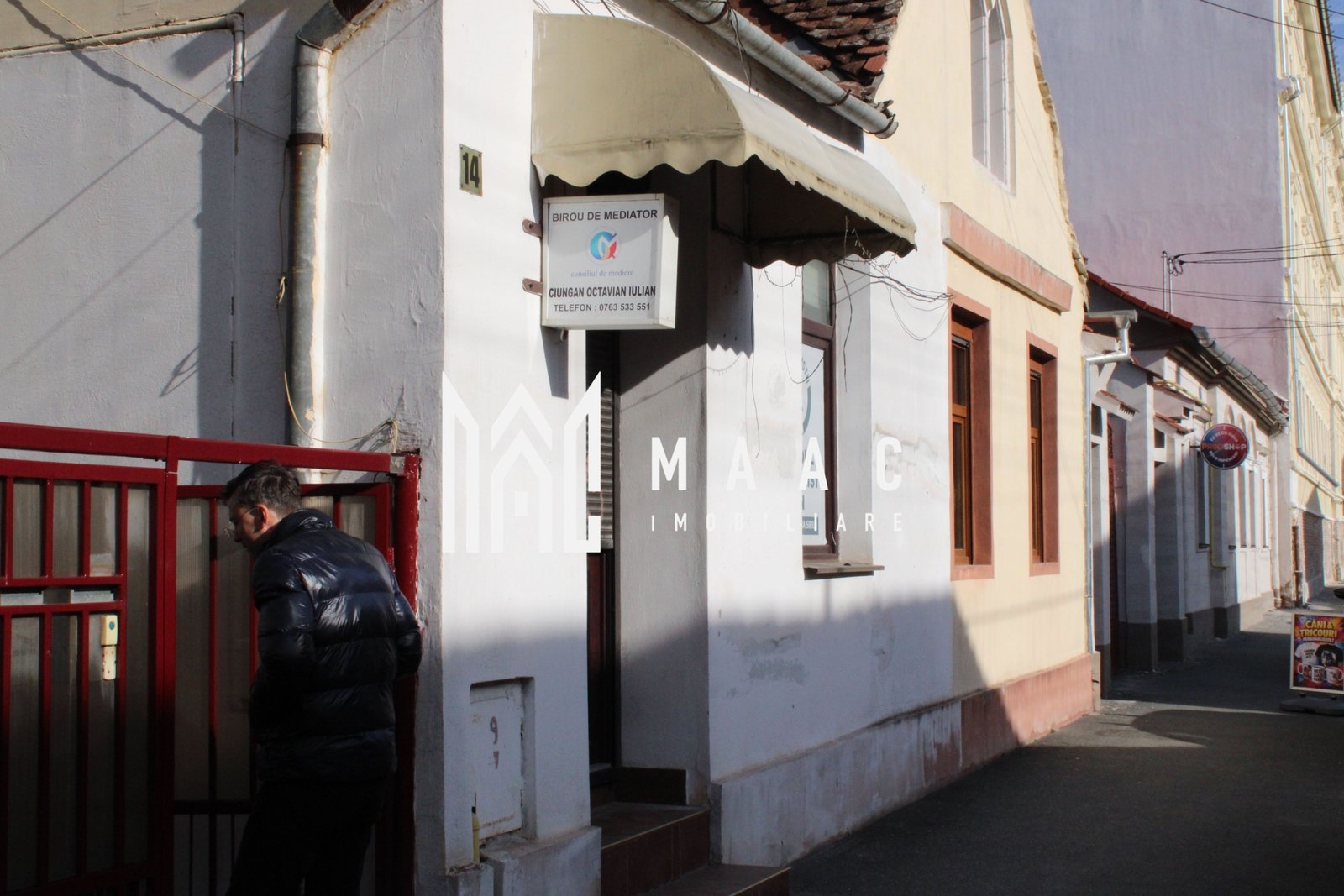 726d7fde120a4b8cb9d94c3cd7746baa