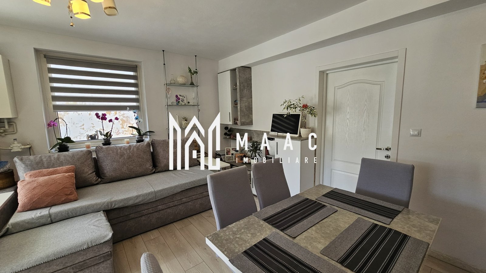 aac48170ff4d444897e1c01c0a4a837e