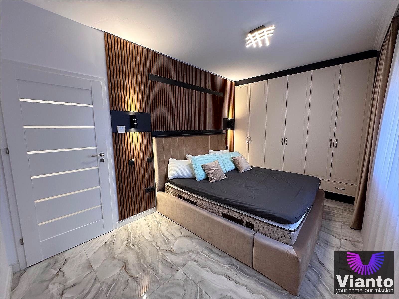 ed5f31ef0c7145ae8fe69b99f5cb47ea