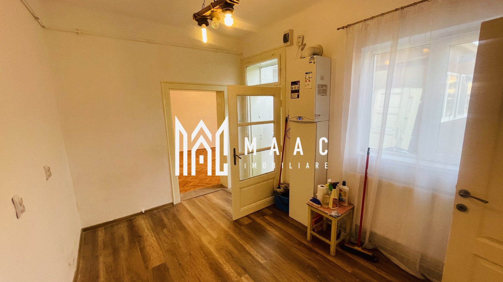 eea2541f755f42f8ba0e866853b794db