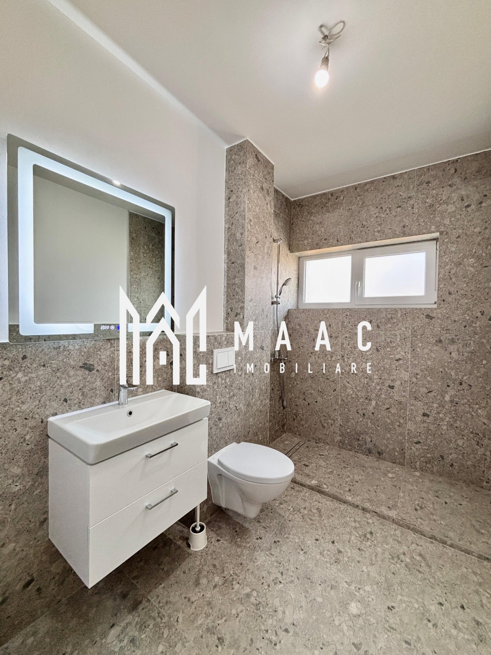 f6e2b5b336f047e5a6024cac46f80ab1-3