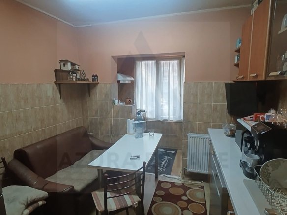 045db0442e9c410c8261c5bf883c4f88