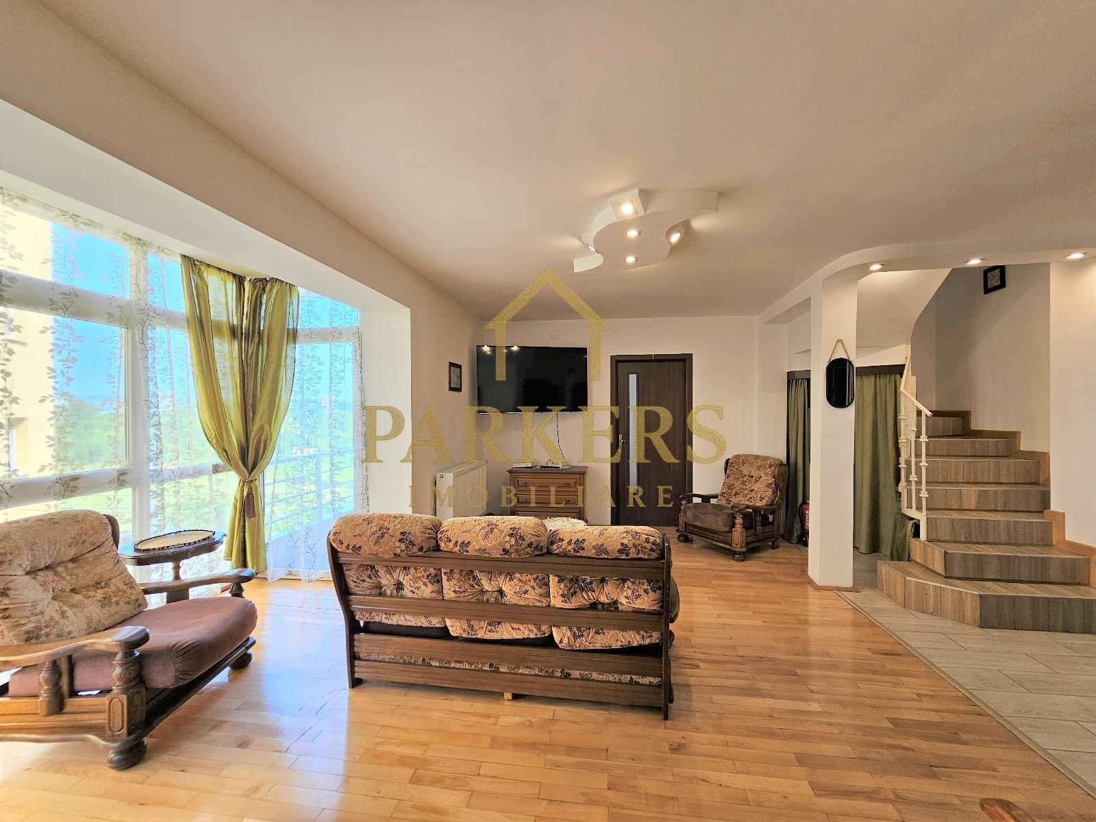 13b15a3049af49bab07b97770fbb43ae