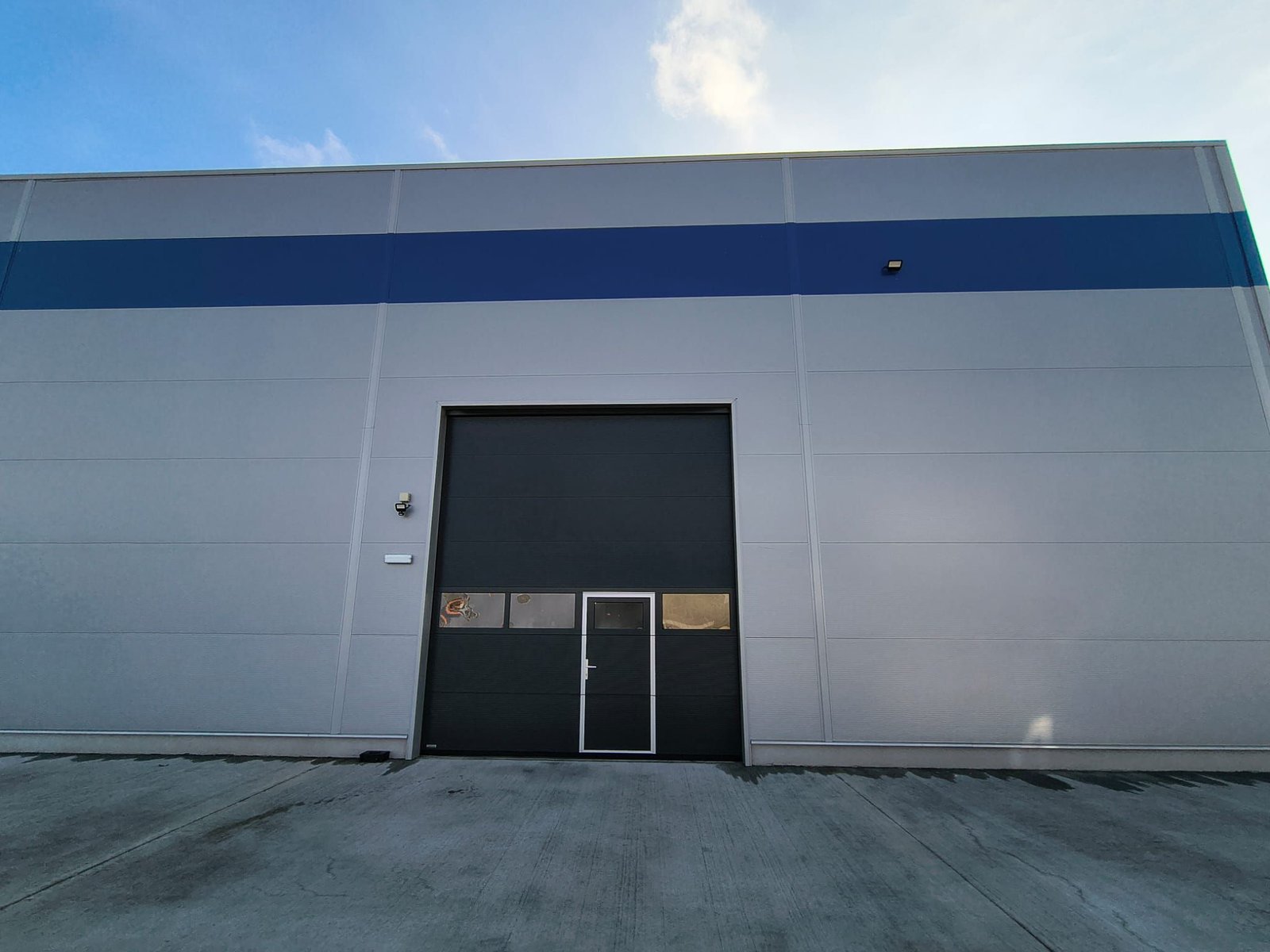 16db010742194f21a565572c769ead81