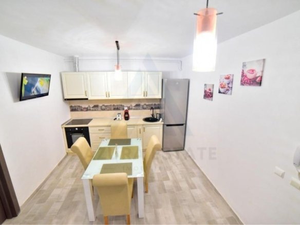 23e81136be984c928be73da8656f35c6