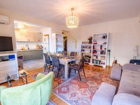 25fada8d2c8b4999b1af958a5750b6a0