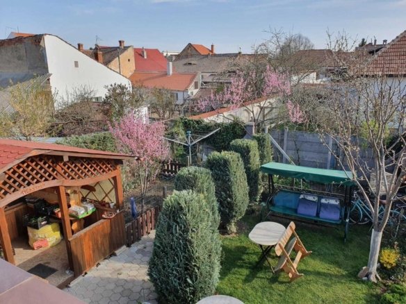 287e7ec656b14a50ab48c60af79c4db8