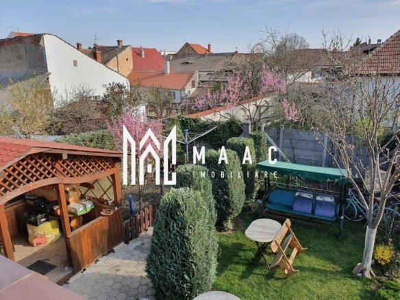 2a05eb083ba043f4b42ba54728310ea6