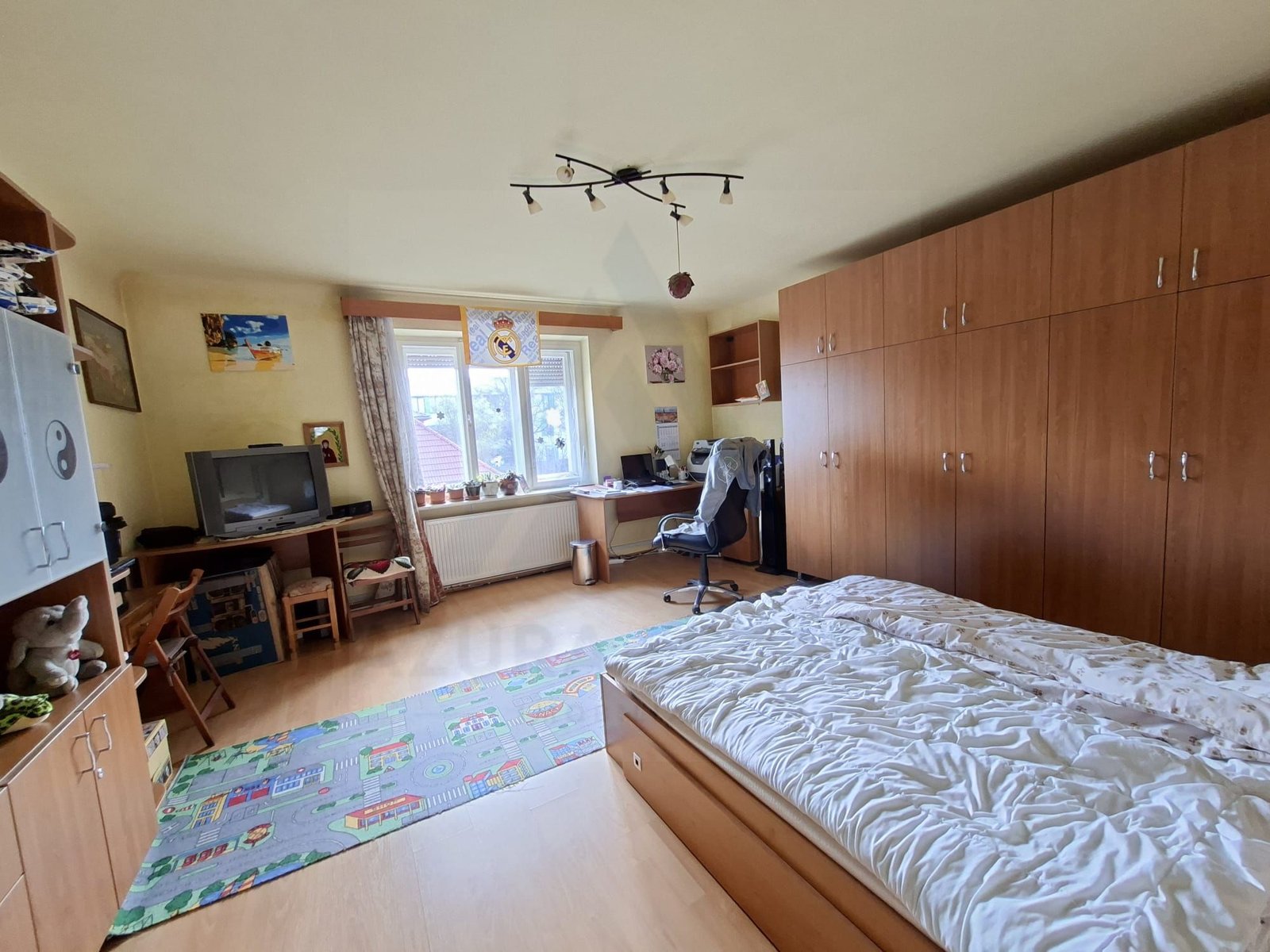 2ce487235edb4effa1a2398cde3b2930