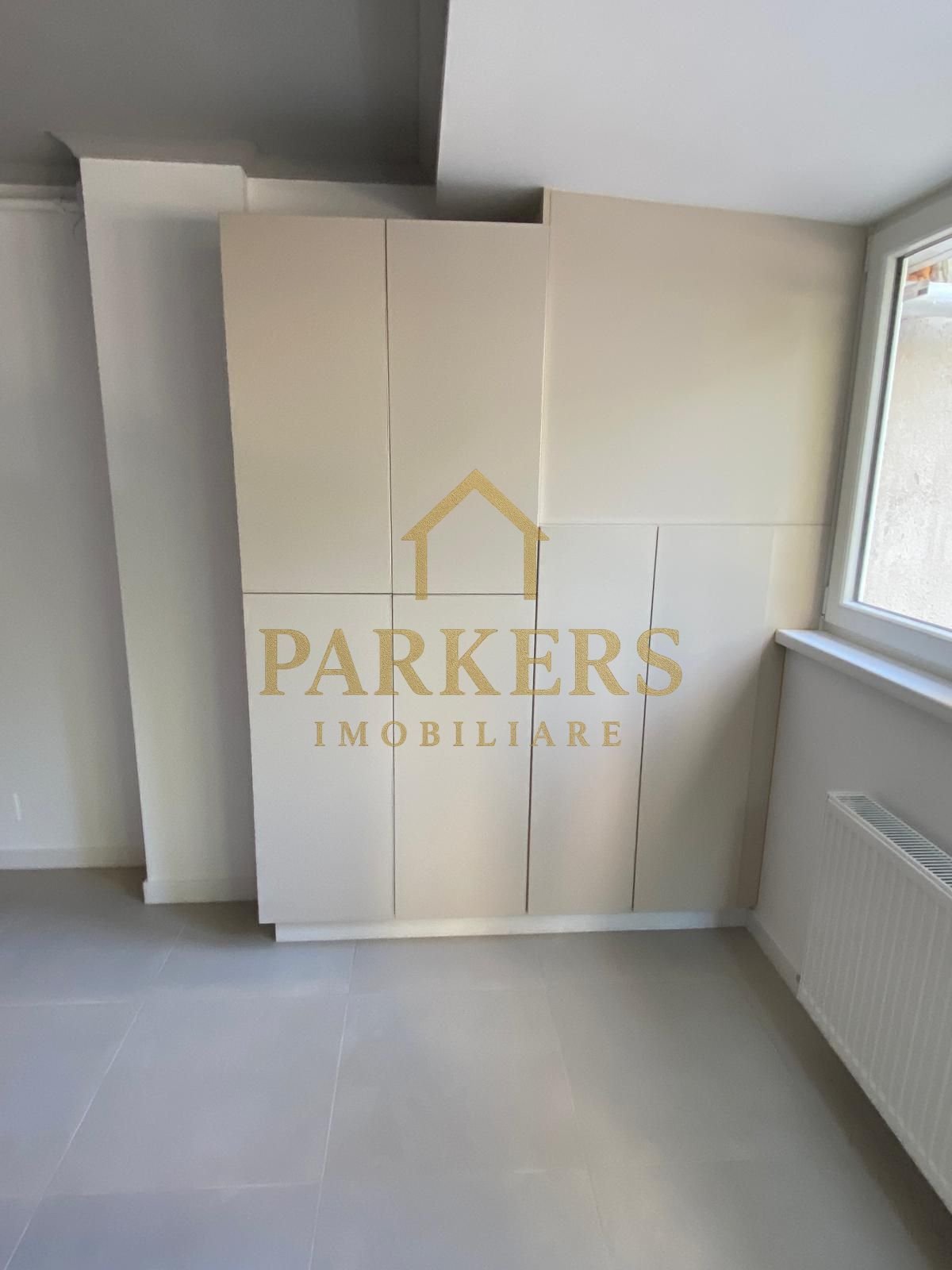 41556845a27a4736aca048c1472cc5e9