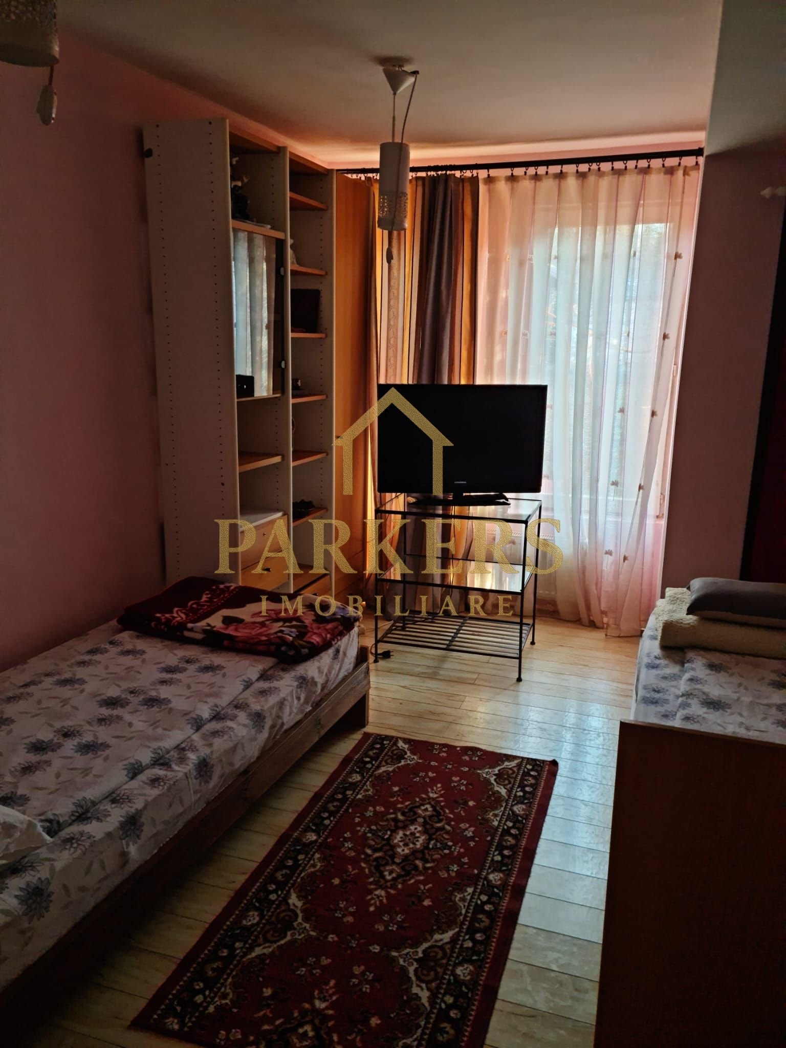 418fc41d76aa46149a17b6c8d7a5dbdc