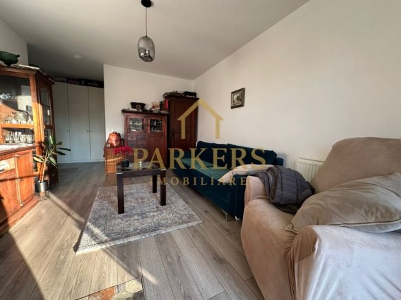 5e5b57753a1b432bbadbdcf6c44742f5