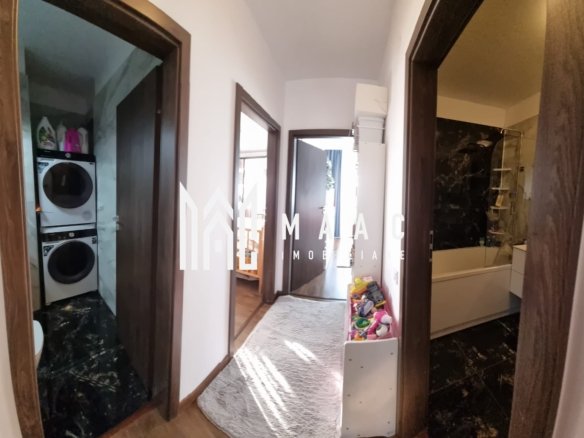 63da8f4b8a534475821c47f8d842f101