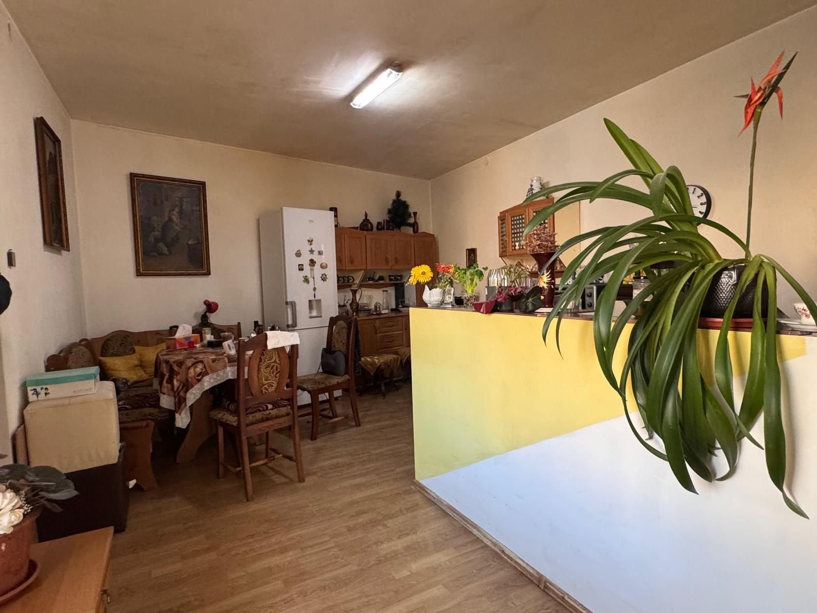 642edba4c4b147c480f93a3ce601f75f