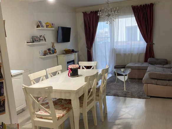 6813c8f9c4144da884a1e75d94db0cc2