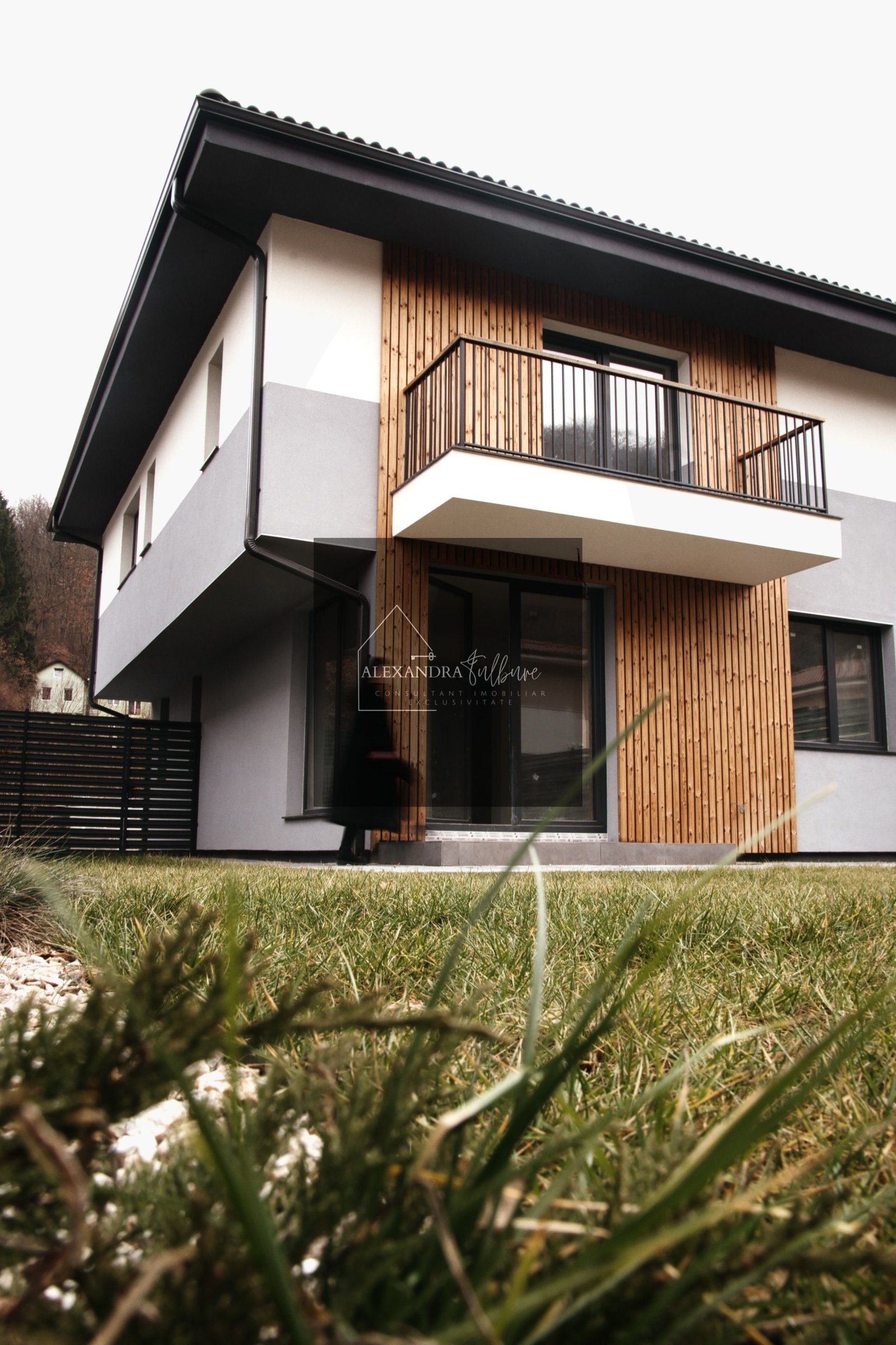 6873a8c633914841a787d3fd3e5f85a6