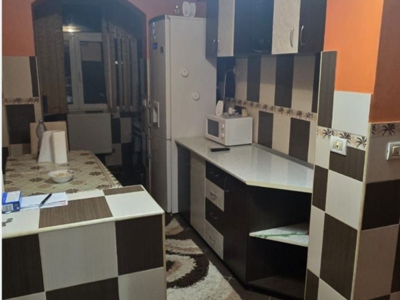 77b8a41f6fc04e1c836bd95cd05bde65