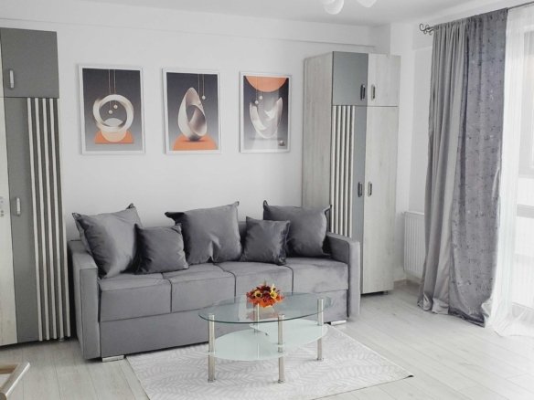 8b8b8c165a7c44a2a0c958e51c3eaa03 scaled