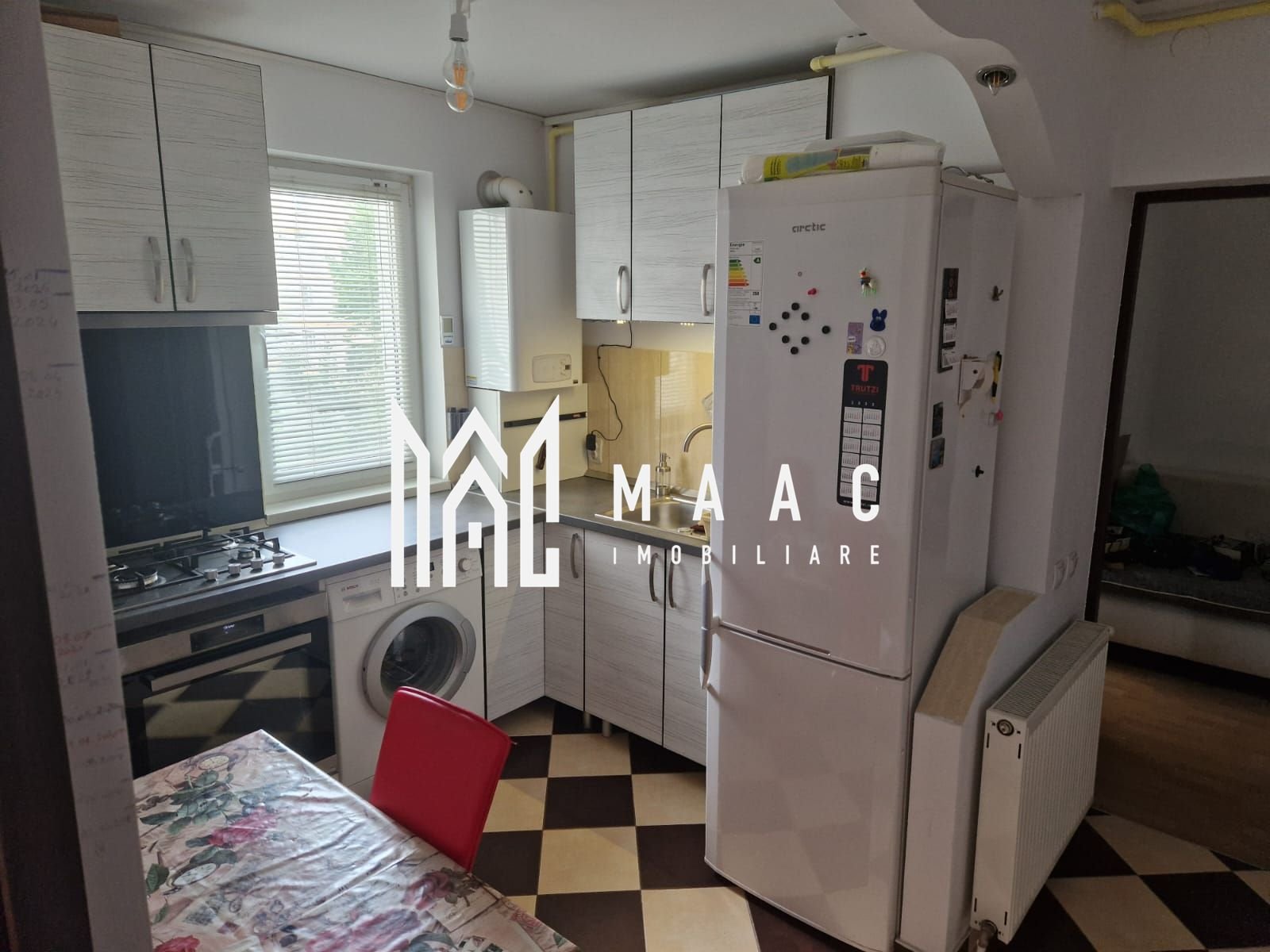 8eb90637cade483b9e858b569716467f