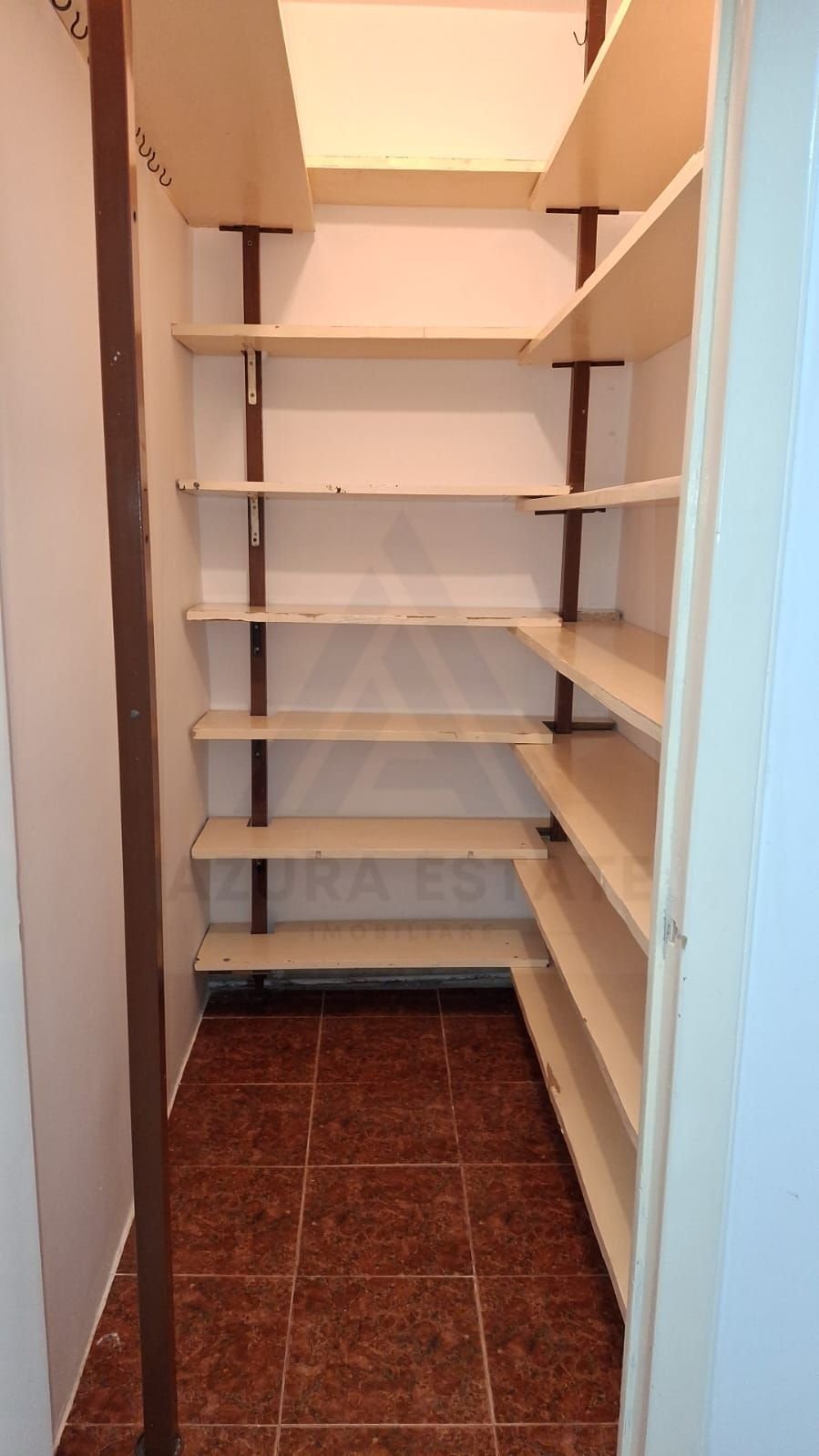 98469ab77d56451ab17da4f381e1ef58