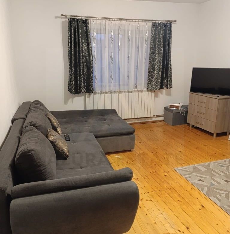 Apartament la casa etaj 1 integral cu intrare separata si curte comuna - Imagine principala