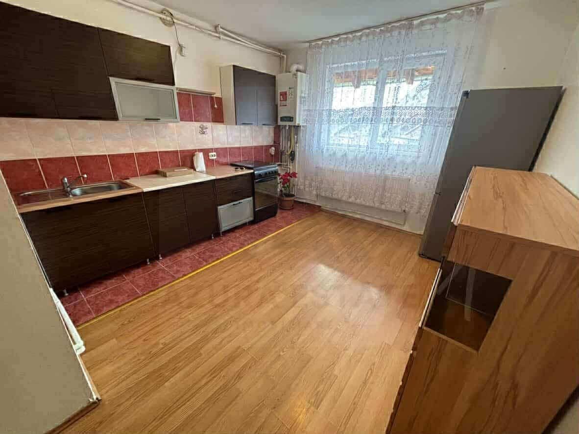 Garsonieră compartimentată pe 2 niveluri in zona Terezian Garsonieră compartimentată pe 2 niveluri in zona Terezian