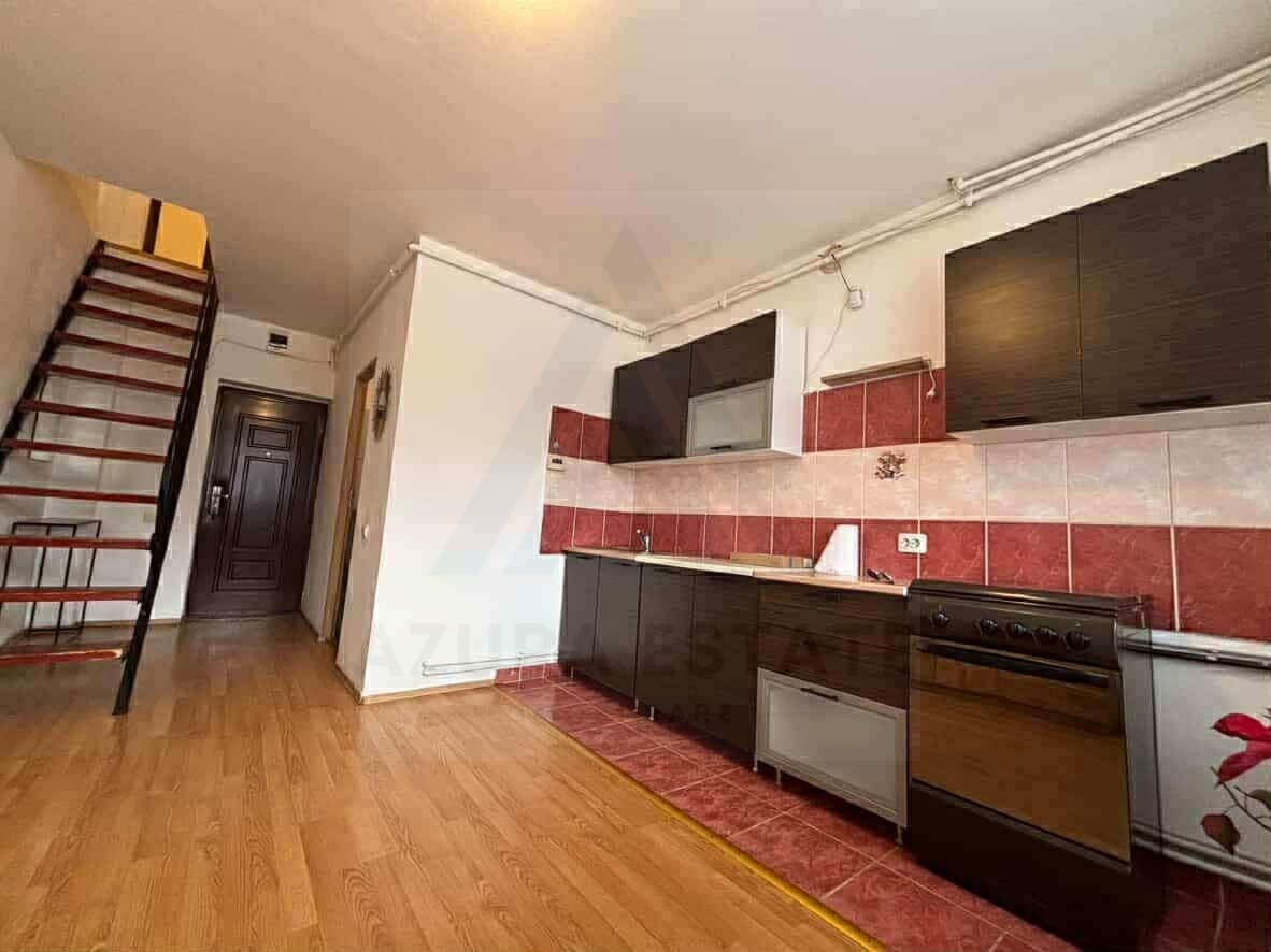 Garsonieră compartimentată pe 2 niveluri in zona Terezian Garsonieră compartimentată pe 2 niveluri in zona Terezian