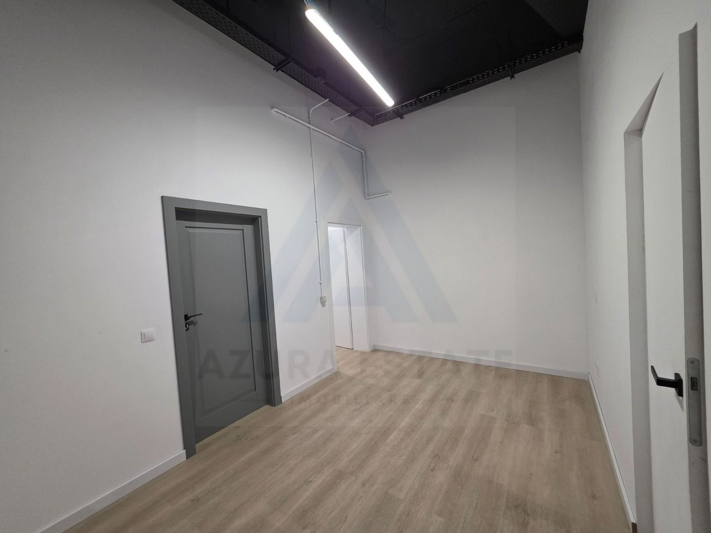 Spațiu comercial modern 75 m² încalzire in pardoseala City Residence Spațiu comercial modern 75 m² încalzire in pardoseala City Residence