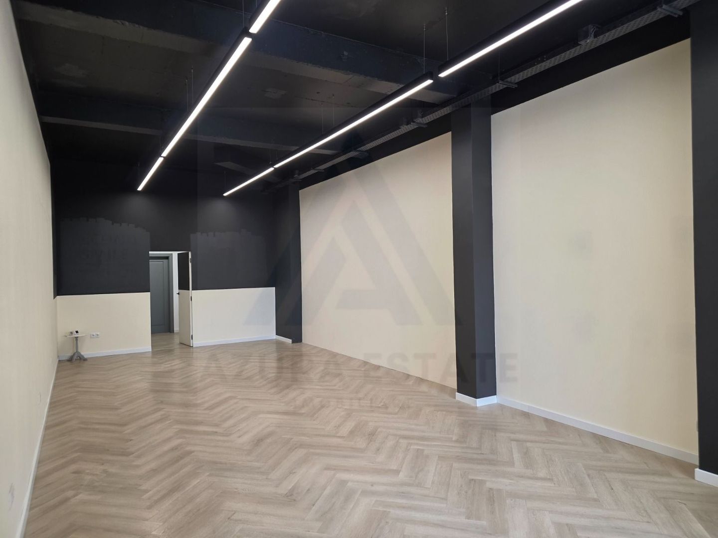 Spațiu comercial modern 75 m² încalzire in pardoseala City Residence Spațiu comercial modern 75 m² încalzire in pardoseala City Residence