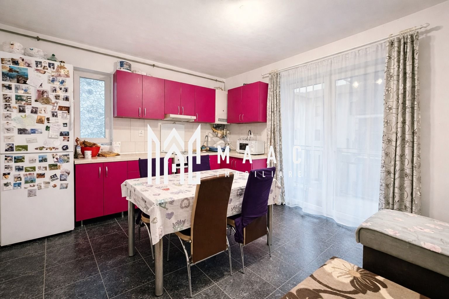 b86001ad5b664d8abdd0f8d4d74bb077