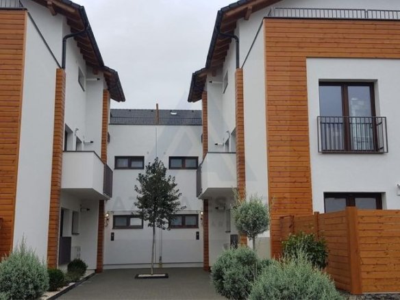 c56cc39a163a4b03ac26a0e7cc5462b5