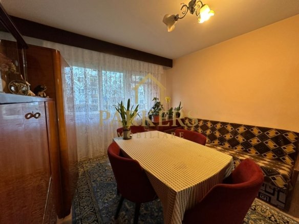 d839be7cf8244643b239e3b401fe107b