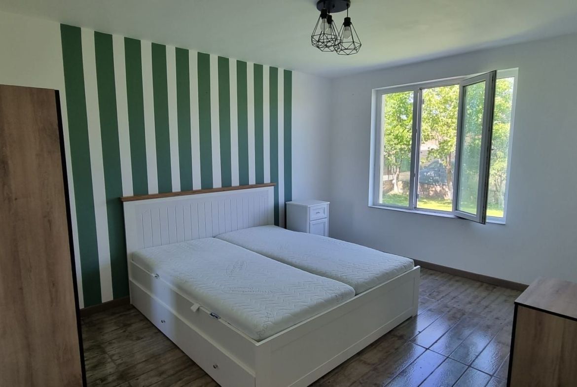 De inchiriat, vila noua – Bariera  Traian – Lacul Brates