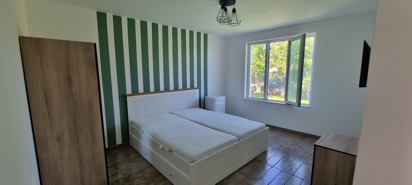 De inchiriat, vila noua – Bariera  Traian – Lacul Brates