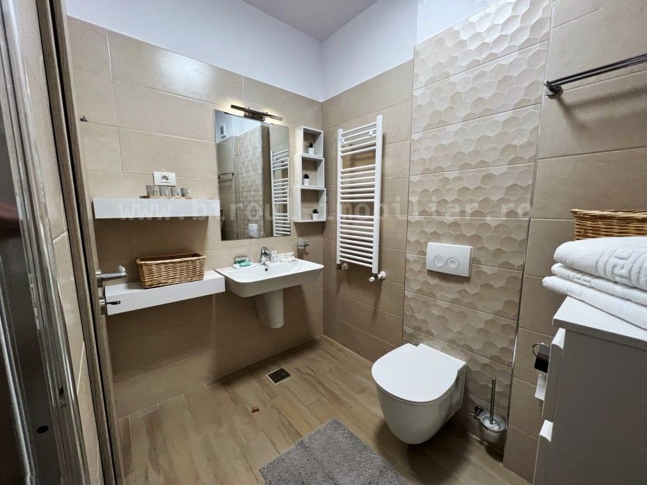 Apartament 2 Camere cu Vedere la Mare și Lac – Mamaia Nord