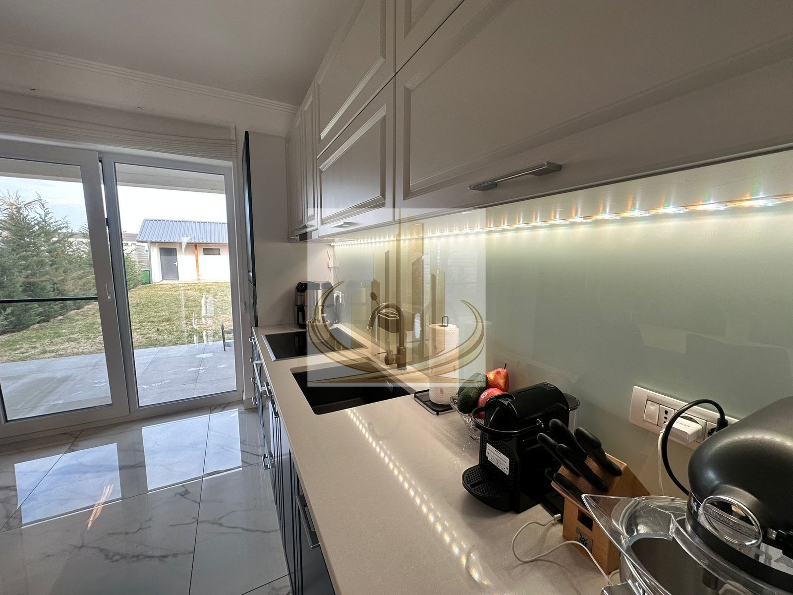 1cfe727686144ec0b0282aec71354582