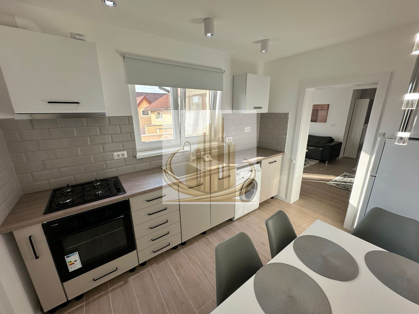 1f387ba1020f4a4c821bf9ec4b3f891d-1 Apartament 3 camere, prima închiriere, 95 mp – terasă mare, Dumbravita