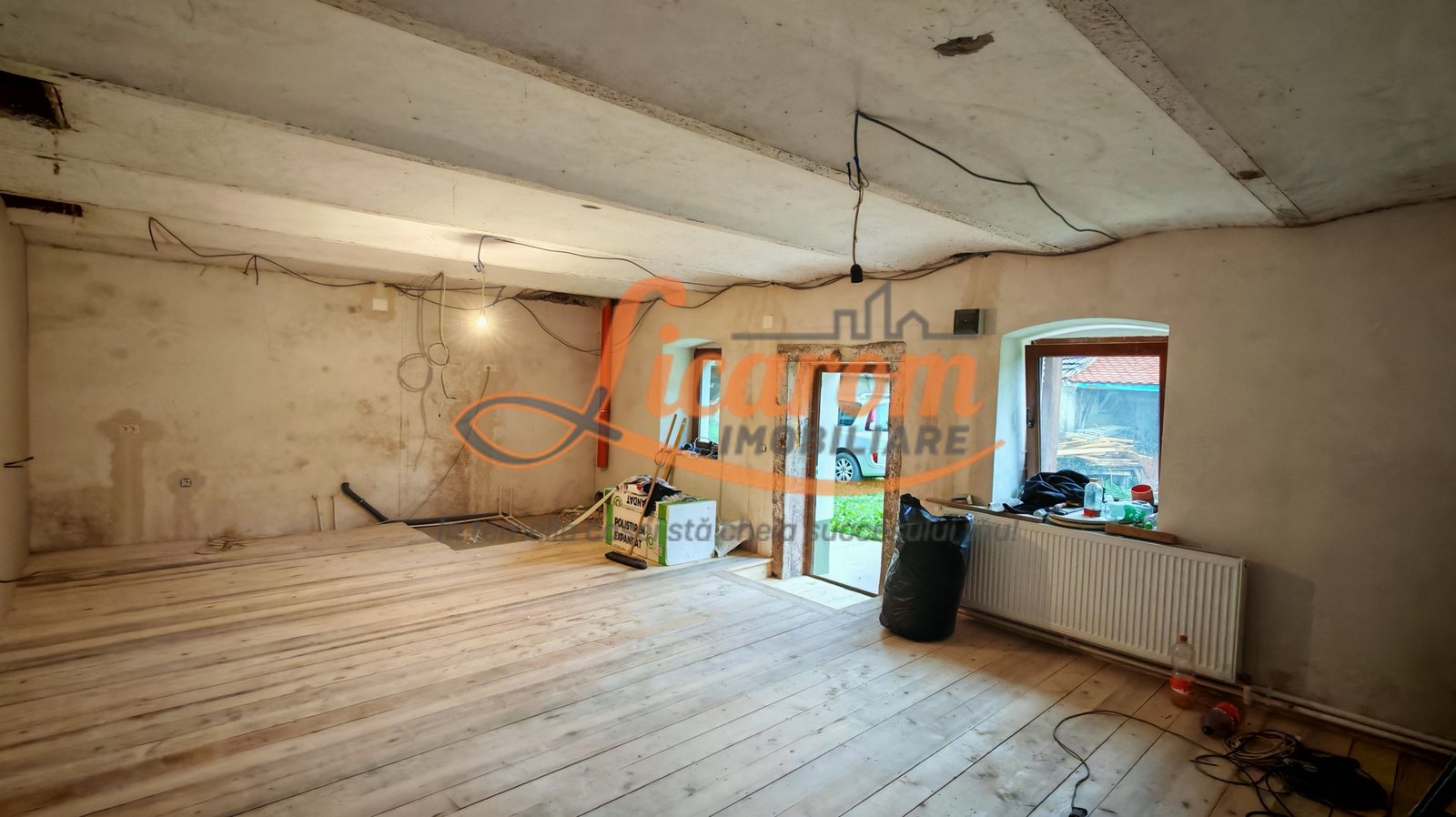 1f9785a2b20a4e29995b7cd50ed13a0f-1