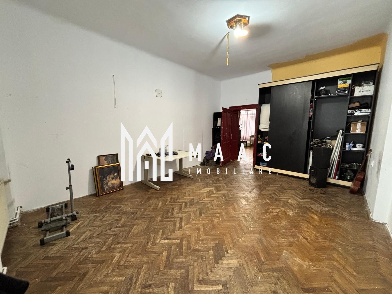 27c33ffecdca4f7fb7965f74e14dcf6a-1