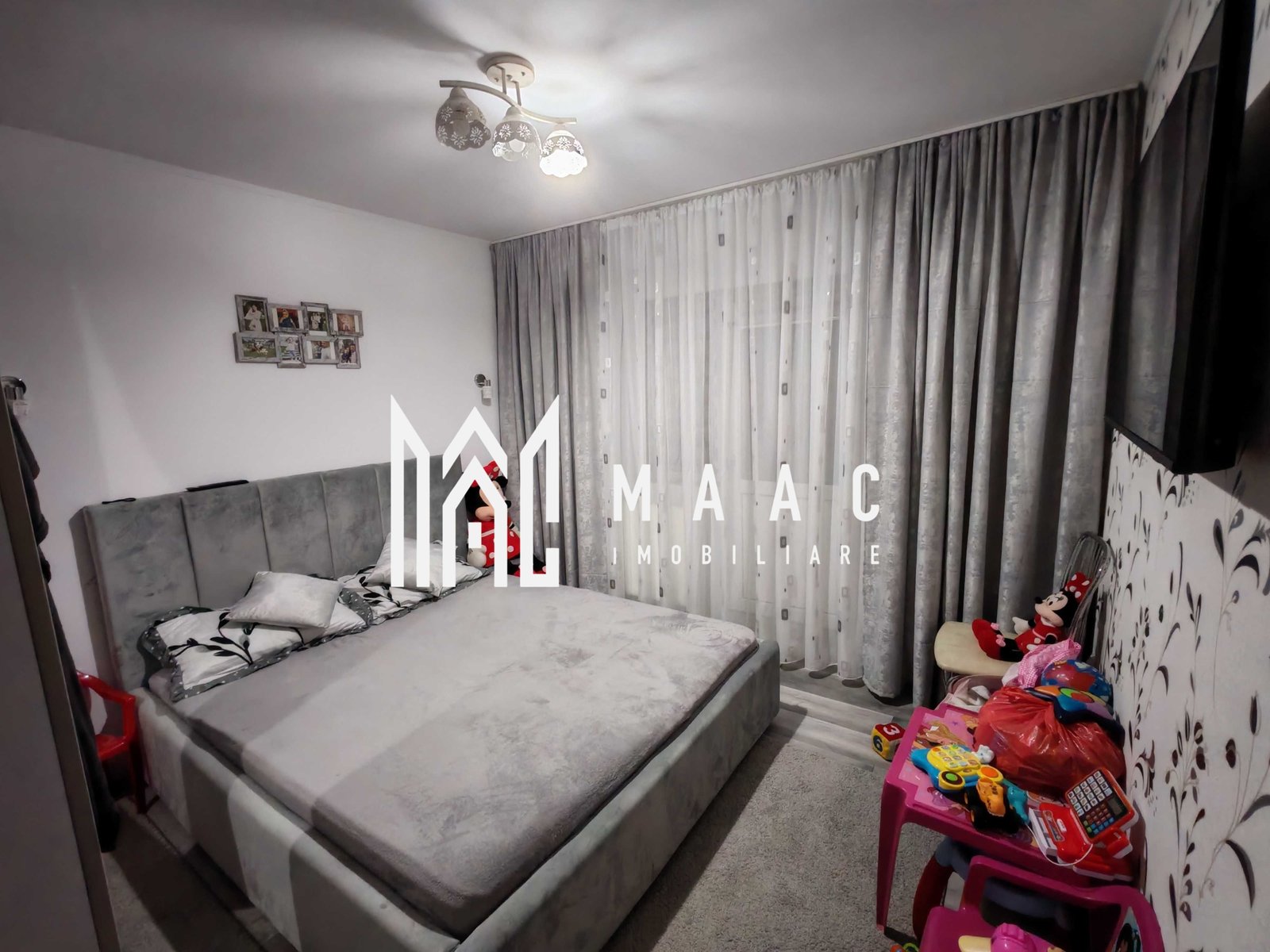 2dd881b050d14f5787c8a94cf03826e8-1