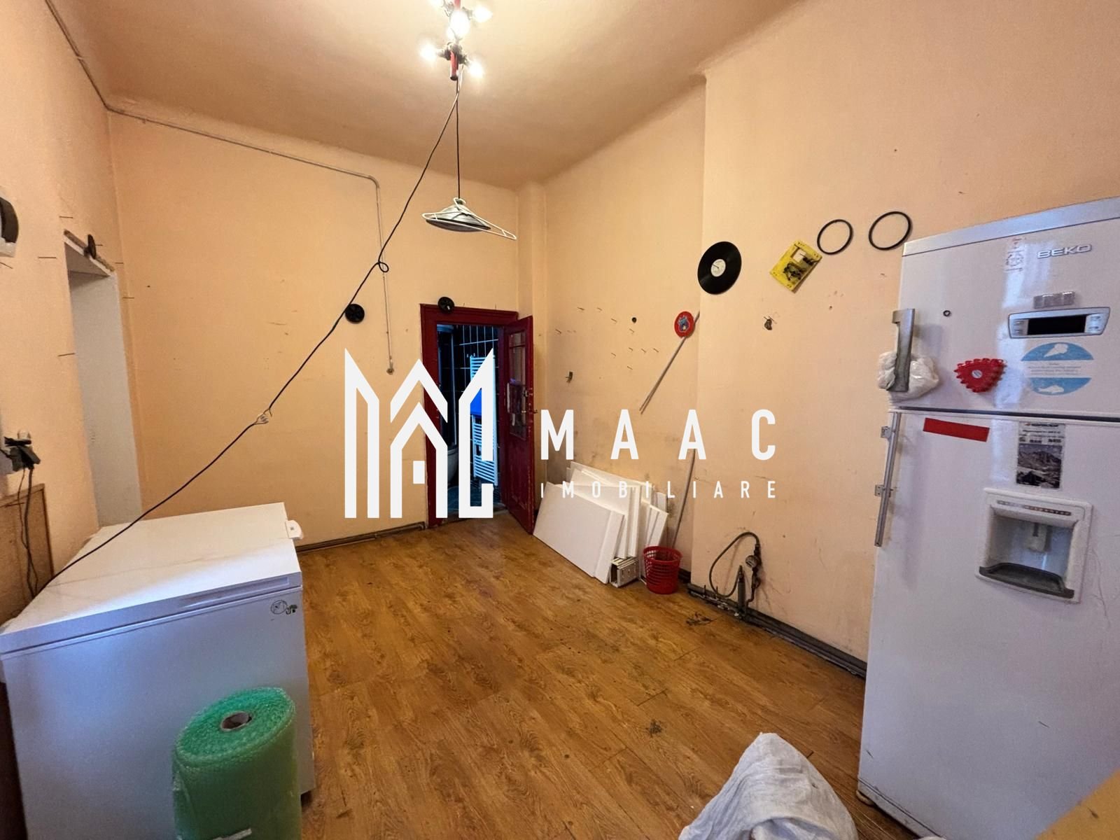 38f0debc7086409abba0ce1deae1e06e-1